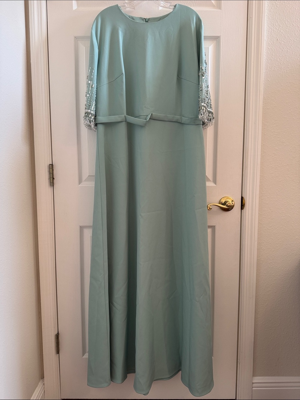 Mac Duggal 2270 Green Crepe A Line Gown With Beaded 3/4 Sleeves Size 16 NWOT - Picture 5 of 10